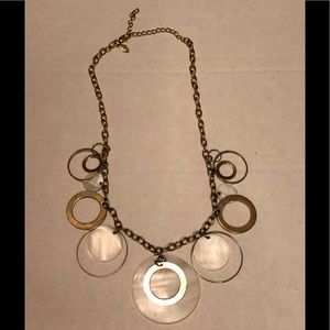 Vintage Park Lane Goldtone and Shell ⭕️ Necklace